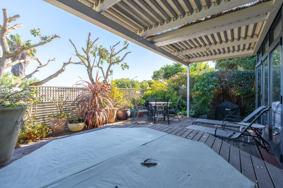 To Let 3 Bedroom Property for Rent in Royal Ascot Western Cape